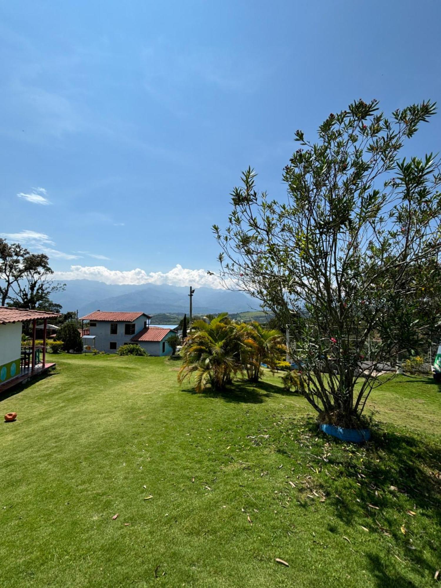Finca Vacacional Guanani 소코로 외부 사진